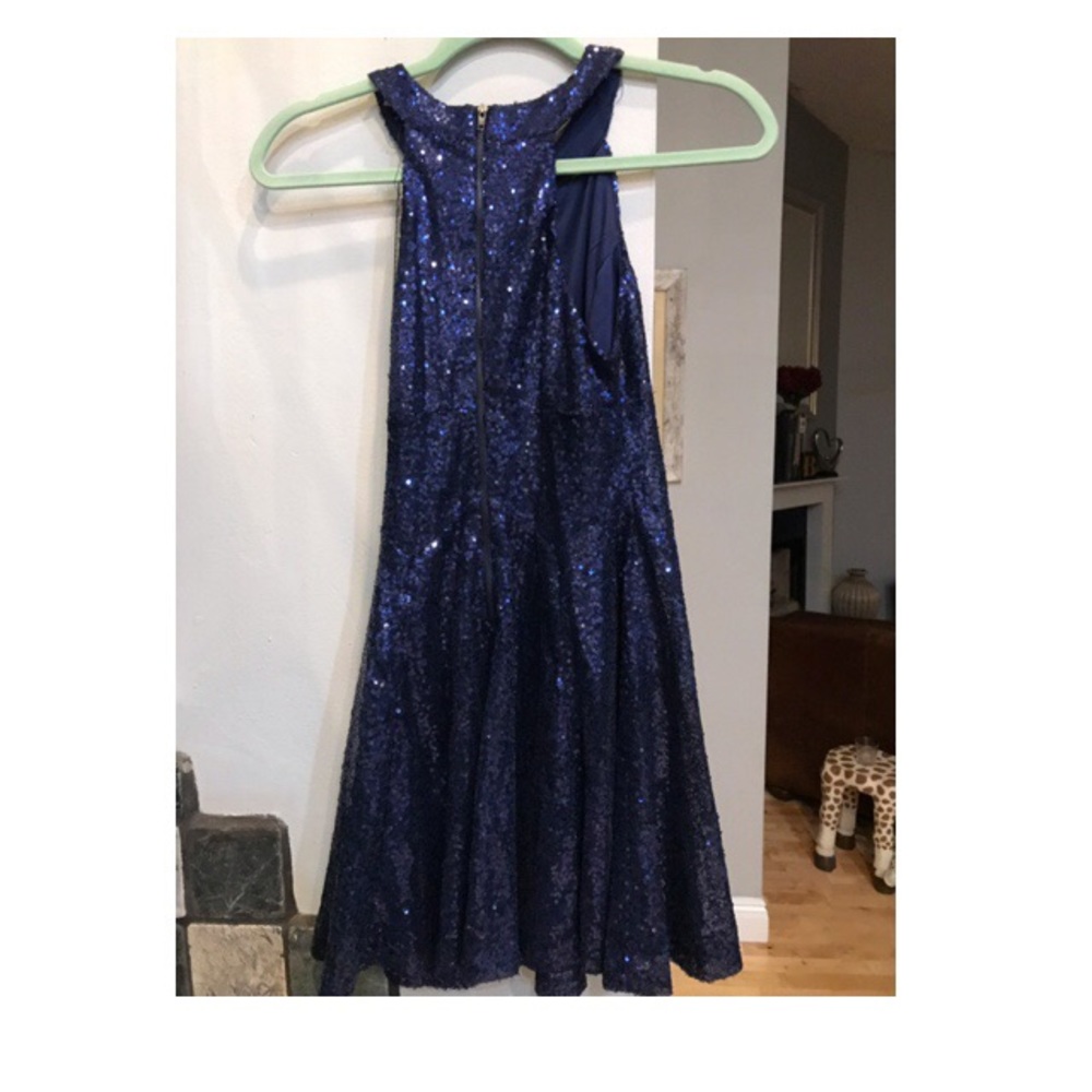 Women blue sequence dress